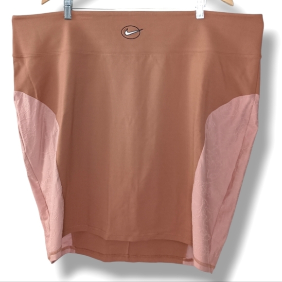 NWT Nike Women's Sportswear Icon Clash Skirt in Tan/Pink Combo 🤎🩷 3X - Picture 5 of 11